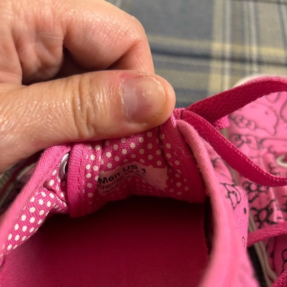 Vans x Hello Kitty in PINK